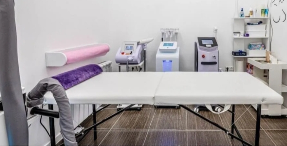 картинка Держатель для одноразовых простыней, 80см от магазина ЭпилСити